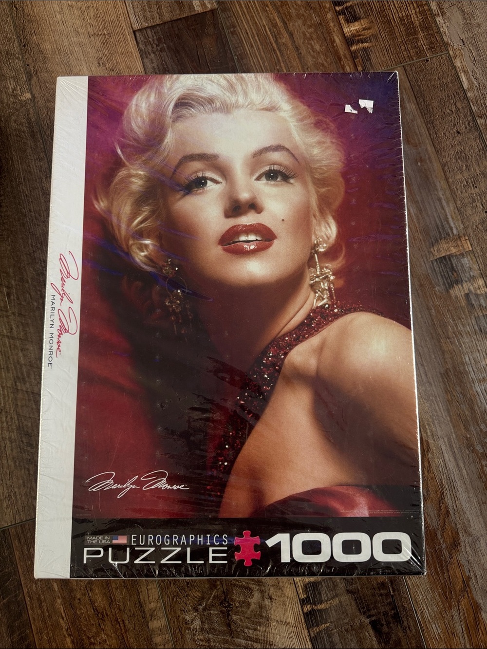 Marilyn Monroe 1000-Piece Puzzle - Red Portrait